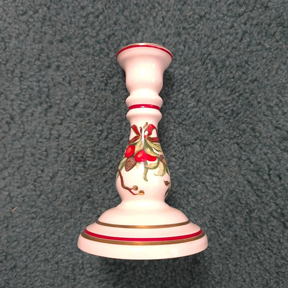 Tiffany & Co Tiffany Garland Christmas Candlestick Holder Bone China England
